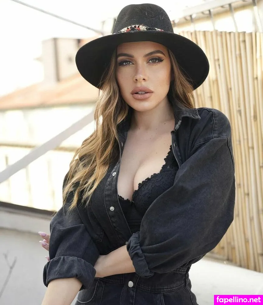 Iamsara_r Leaked Nude Picture #IPjzAv4cLk