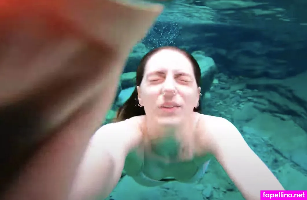 Sarah from Toyko Creative, seerasan Leaked Nude Picture #LIFZHM3nOS