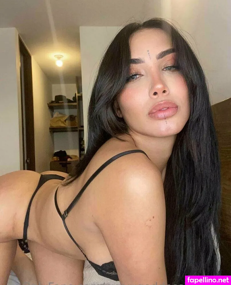 Definitelyme, sexycurvejasmine Leaked Nude Picture #bs4uq5EVKN