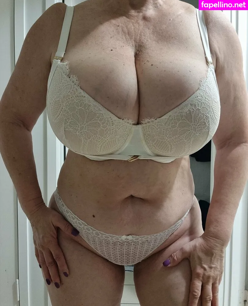 Marthaa__k, sexymatureaussielady Leaked Nude Picture #5byExfeWrf