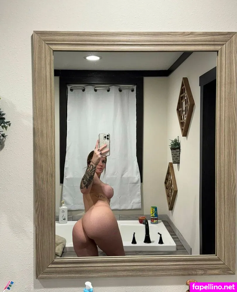 Shelbylp1999, shelbylp99, shelbylparker.99 Leaked Nude Picture #WW10FeOmAv