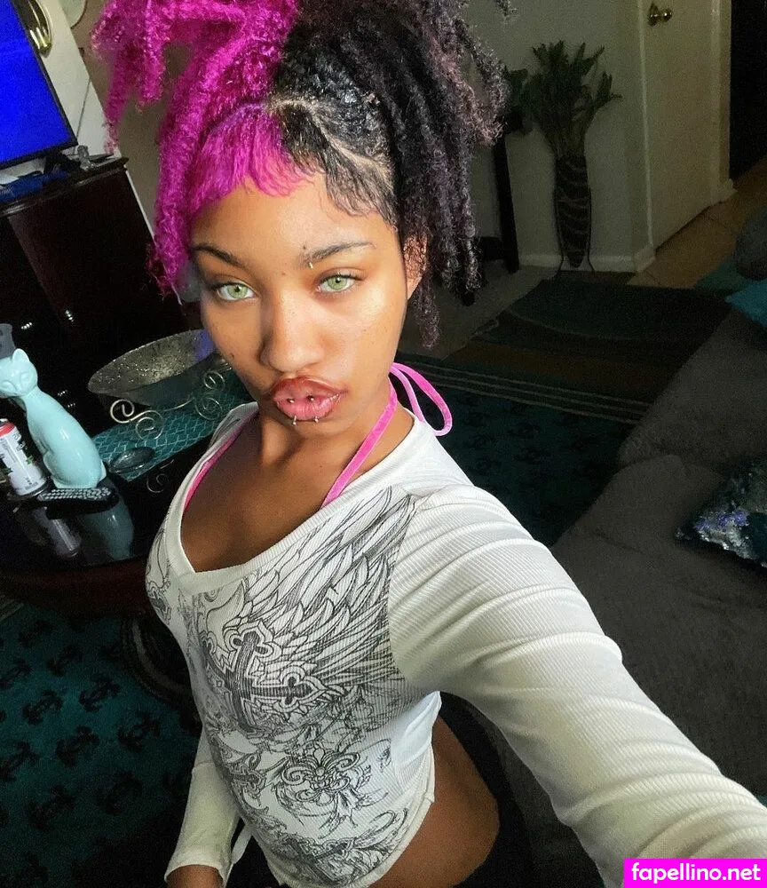 Shedontlookreal, shetrap4benjiz Leaked Nude Picture #dwtRISbbux