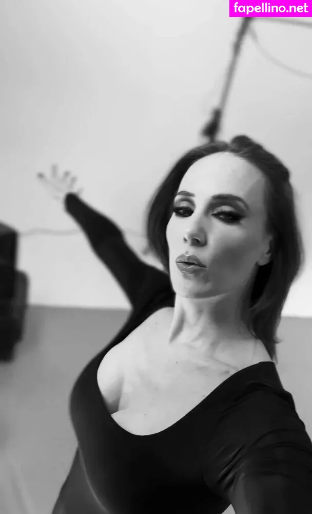 Simonesimons Leaked Nude Picture #8du28ZUGCM