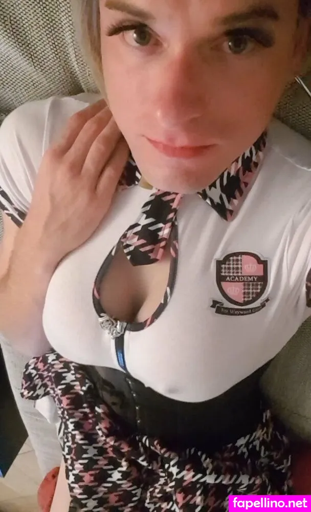 KayaSissy, sissycela, slayyy_kari Leaked Nude Picture #aM5f6hmbJT