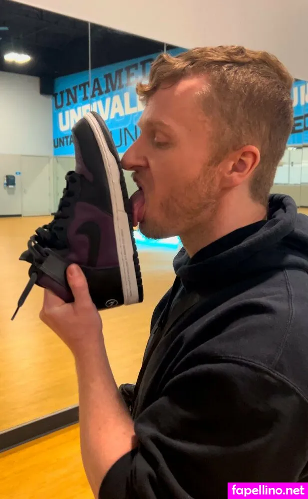 Slcsneakerlicker Leaked Nude Picture #TtmxsuXCBq