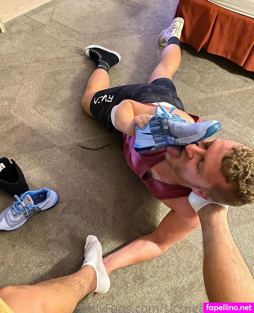 Slcsneakerlicker Leaked Nude Picture #koag9F5qS1