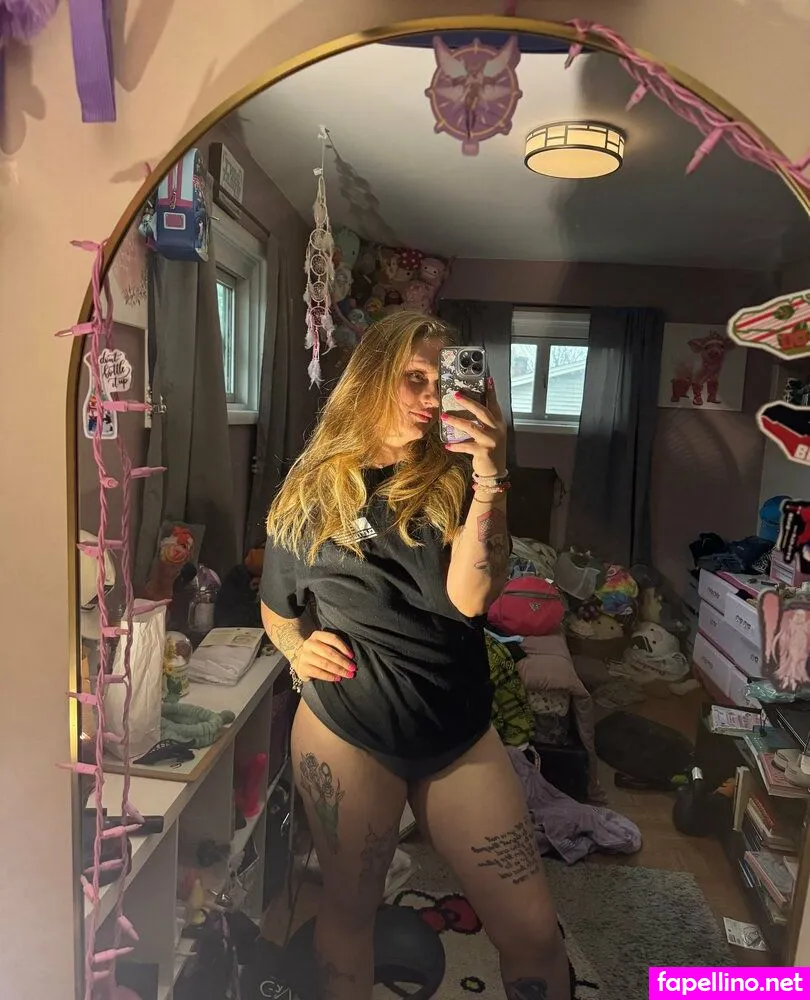 Slutshameless18 Leaked Nude Picture #57AlICJiV8