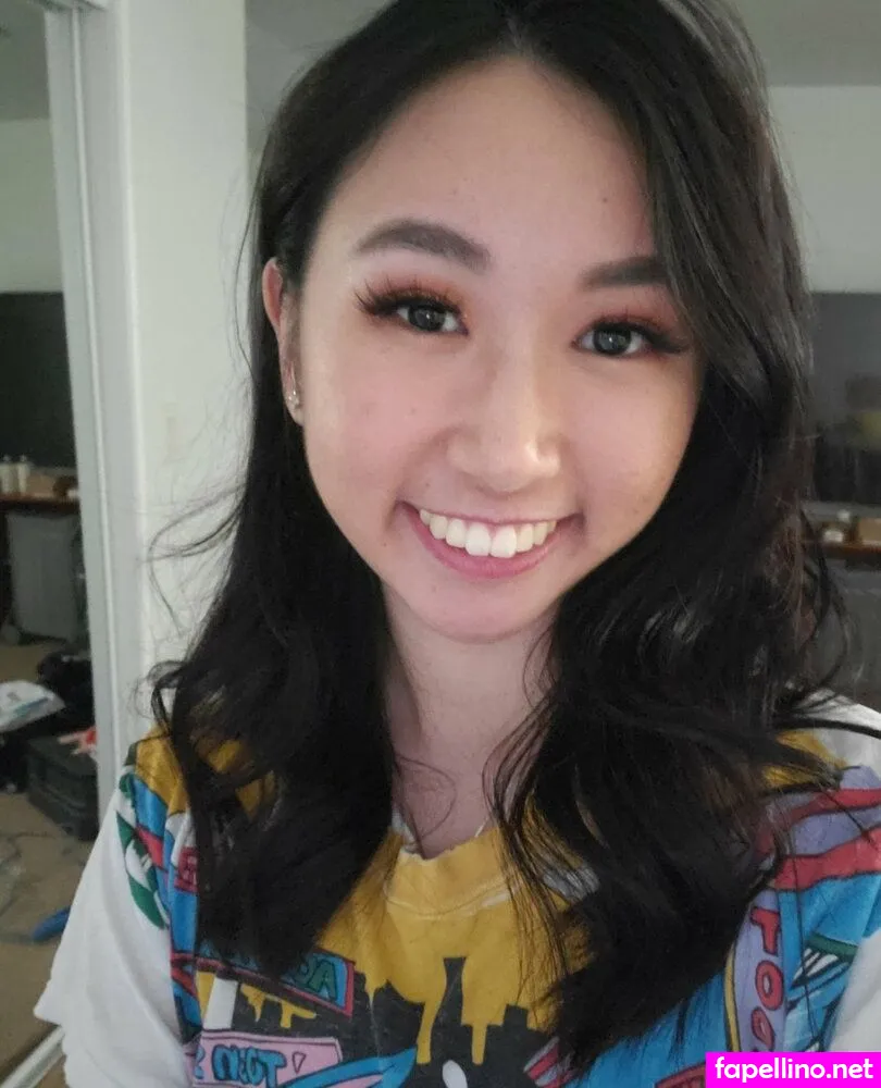 EatMyPhannnie, Sophiaphannn Leaked Nude Picture #7q4BTqWi3f