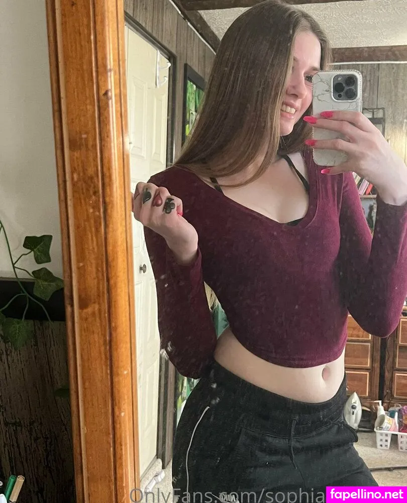 Sophiaisspoiled, sophiappauline, sophiathesiren, submit4sophia Leaked Nude Picture #4r7BbTX85x