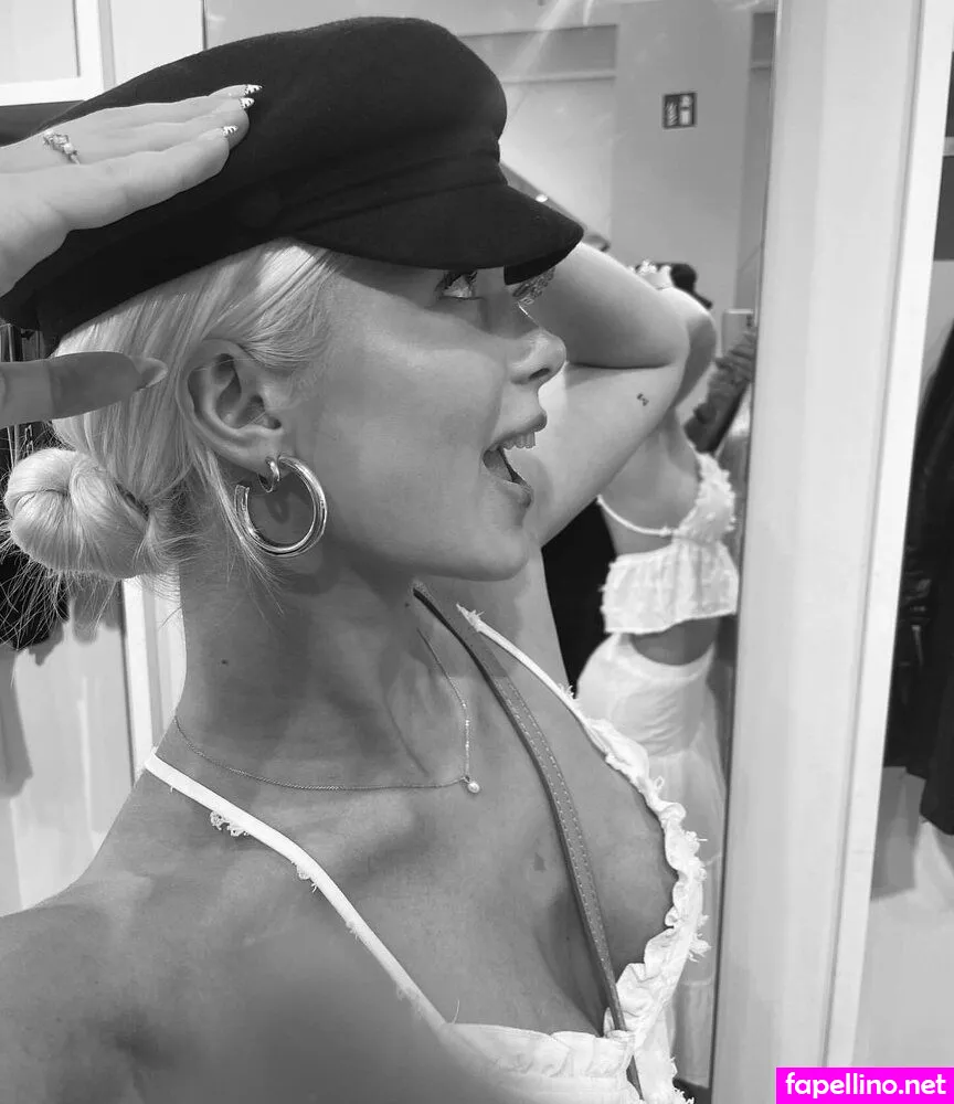 Sophiecharlotth, sophiethebodyvip Leaked Nude Picture #hxoMpqHTUn