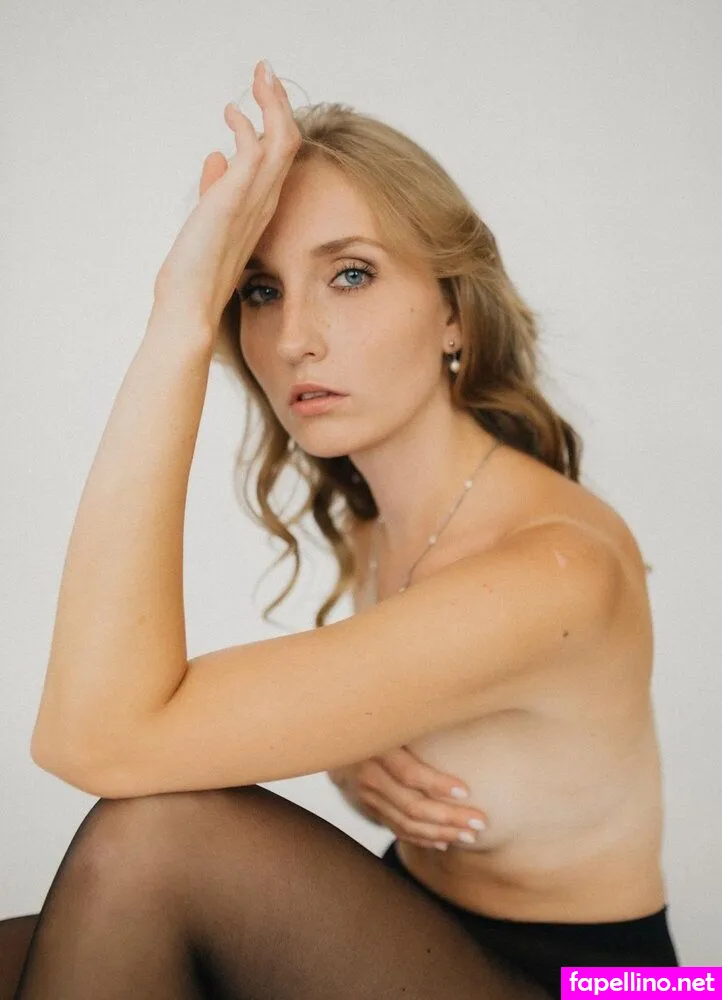 Sta.larissa.offical Leaked Nude Picture #fRxehIfGoE