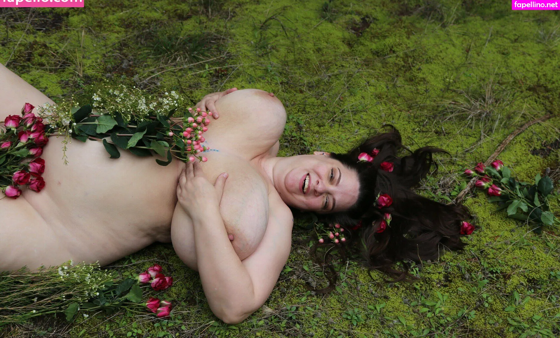 Nerd W boobs, https:, nerd_w_boobs, stella.galaxy, stellamars Leaked Nude Picture #bio7CJMeZH