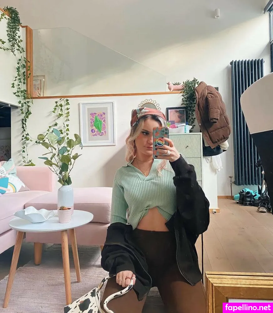 Steph0sims, stephoshiri Leaked Nude Picture #CvxLcY37sC