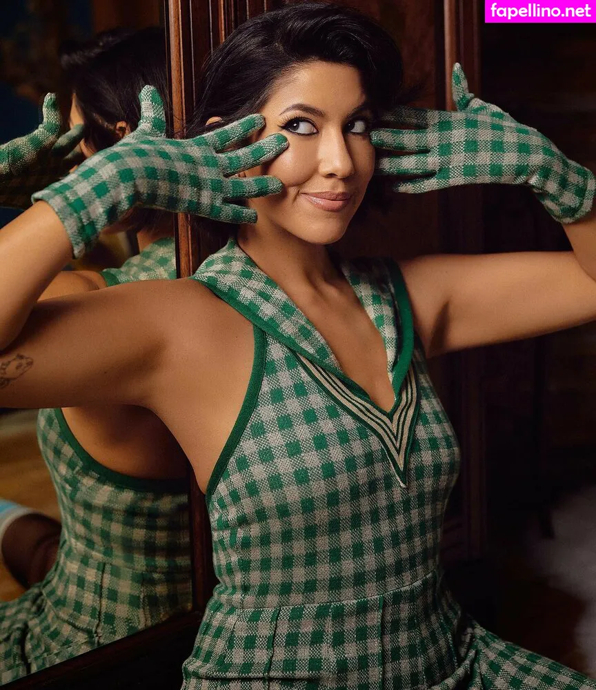 Rosa Diaz, bellasramos, iamstephbeatz, stephaniebeatriz Leaked Nude Picture #OuWJ3A76Oo