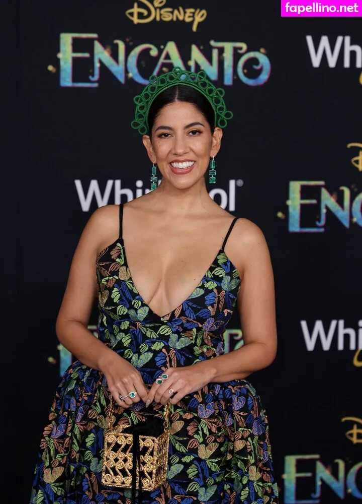 Rosa Diaz, bellasramos, iamstephbeatz, stephaniebeatriz Leaked Nude Picture #bcmG1CDm1Q
