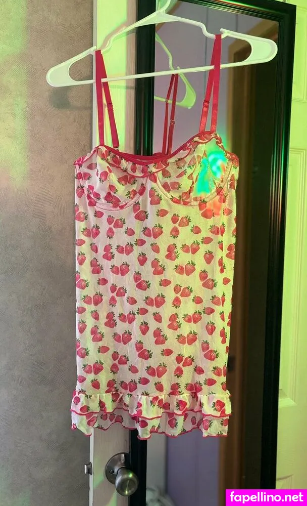 Strawberry.blonde.x, strawberryblondiexoxox Leaked Nude Picture #51azMdU1yE