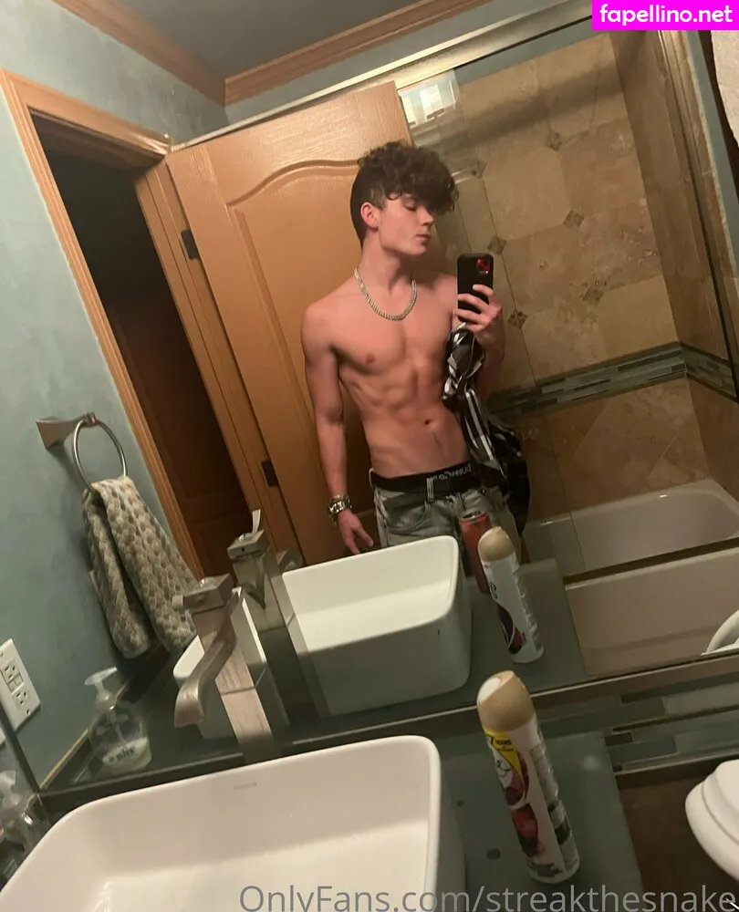 Makoda_wolf, streakthesnake Leaked Nude Picture #lHA2fuIeor