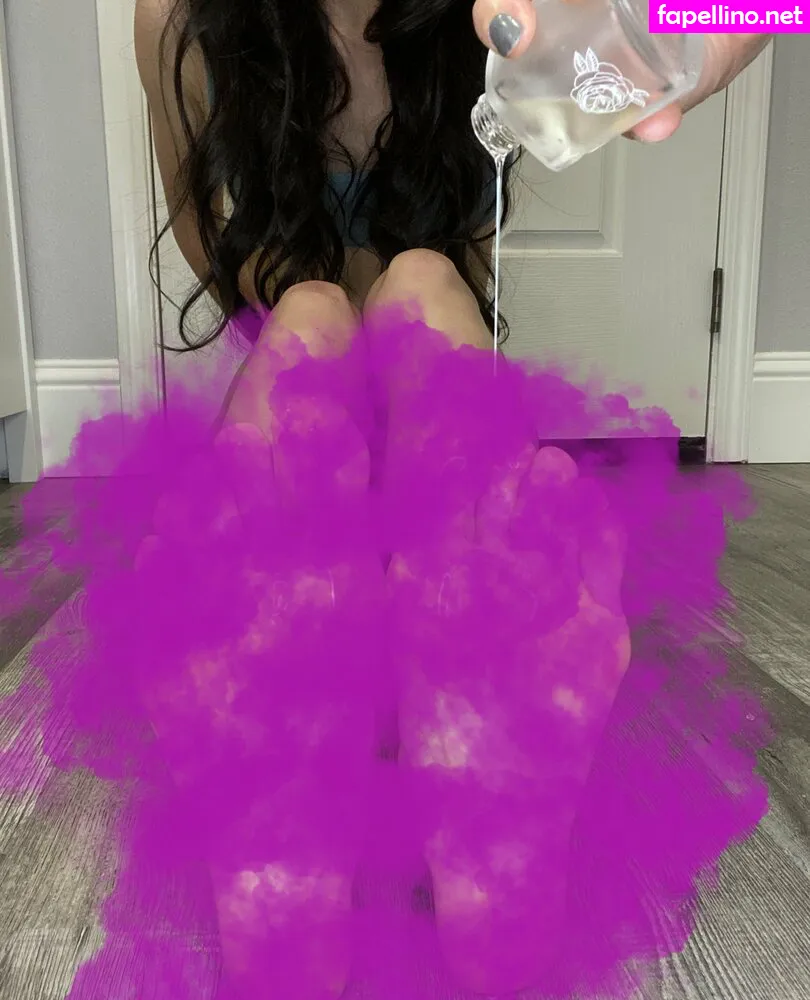 Suckthesetoes, sweetsolesandtiptoes Leaked Nude Picture #9DvrjIqB5M