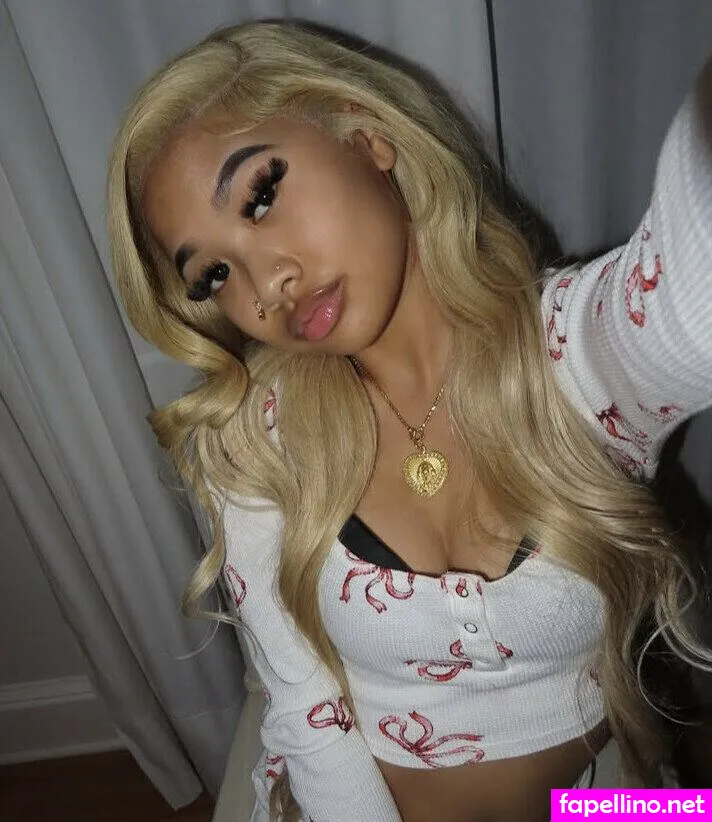 Malaysiabenz Leaked Nude Picture #dAaZeJ0LLB