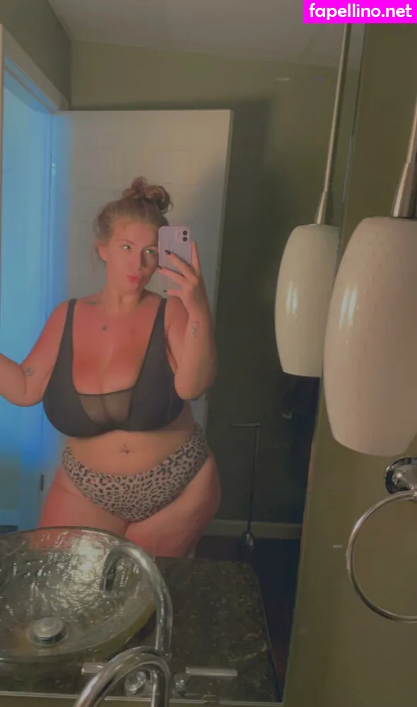 Tab0301, tabayy_, tabitha.r, trs31 Leaked Nude Picture #WepU8TVyIA