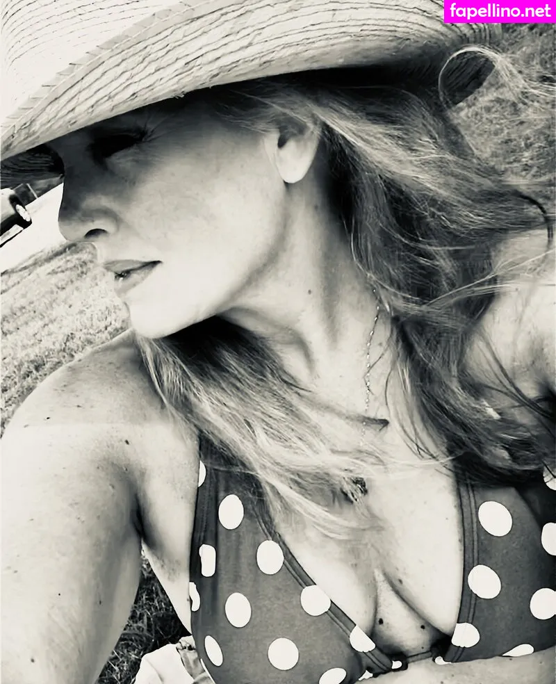 Model Mum, tammeracarter Leaked Nude Picture #V1rN9Mu3ho