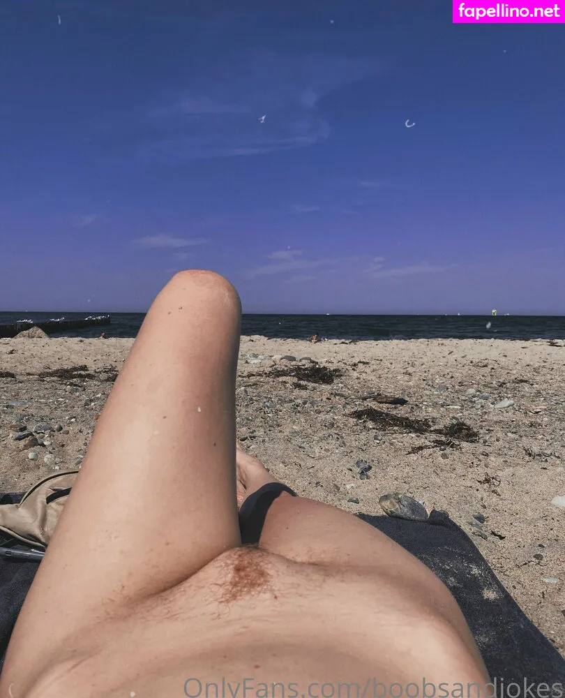 Boobsandjokes, kommunar_ Leaked Nude Picture #AQsRQeUa0r