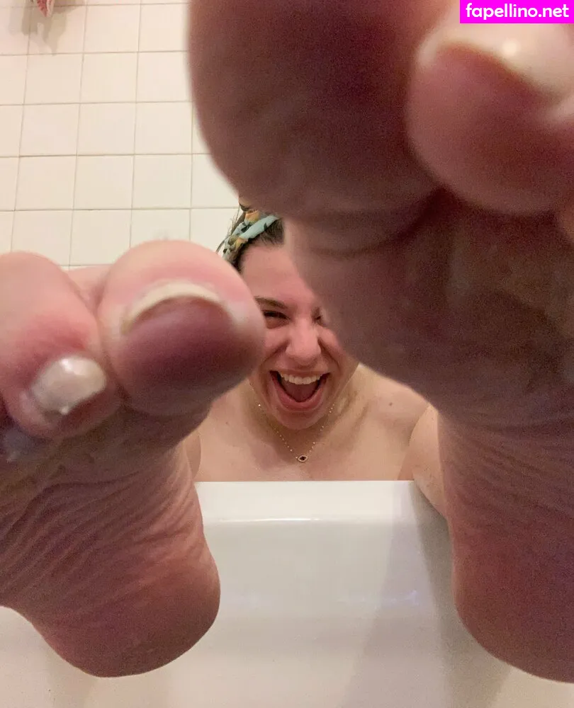 Tastytaurustoes Leaked Nude Picture #uiOYCiBHcS