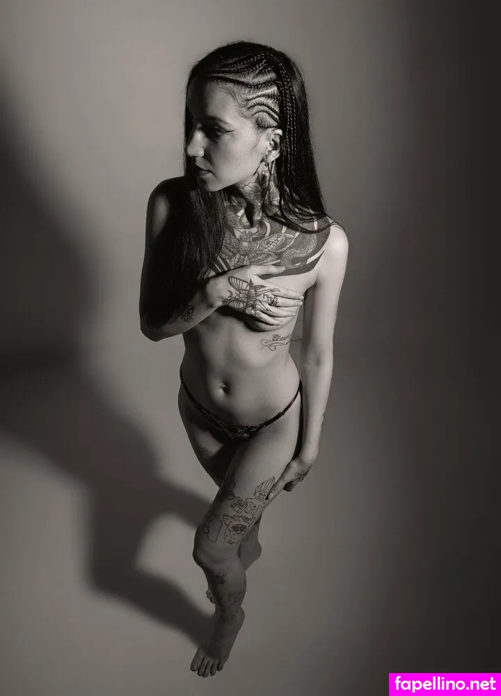 Tattoonadia Leaked Nude Picture #GHp95wkzf8