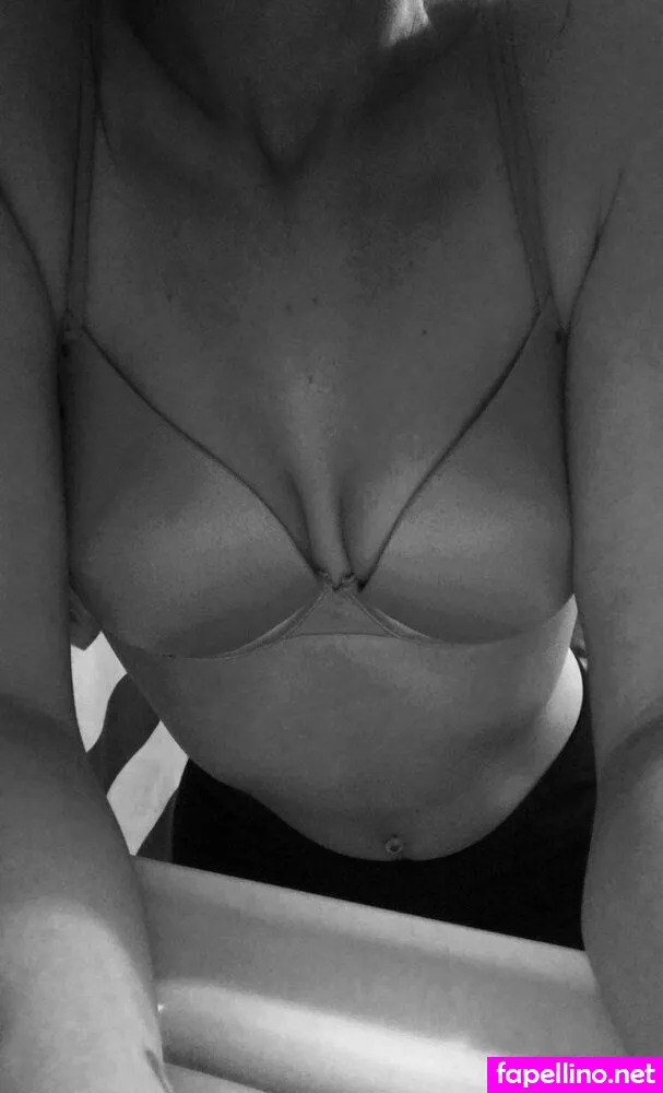 Thereallindseyluna, thereallindseylunaa Leaked Nude Picture #msnyr2mo2w