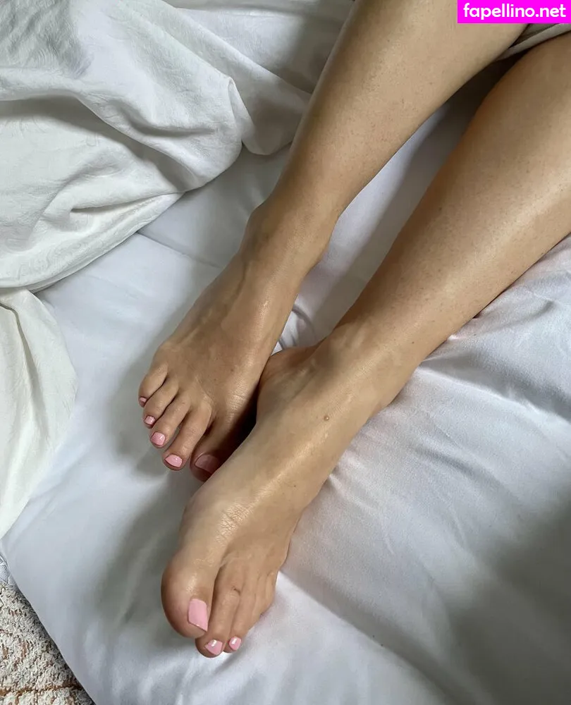 Officialteresaedwards, pixiefeet76 Leaked Nude Picture #77TsZYF29P
