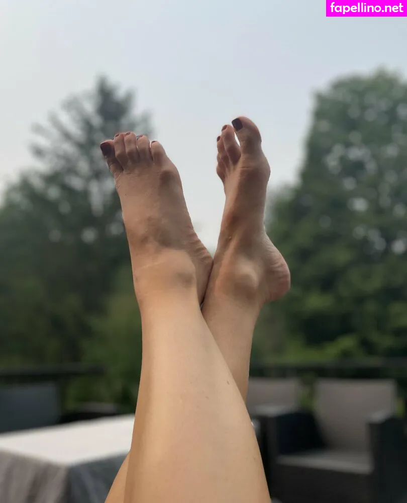 Officialteresaedwards, pixiefeet76 Leaked Nude Picture #kYcsDMF30I