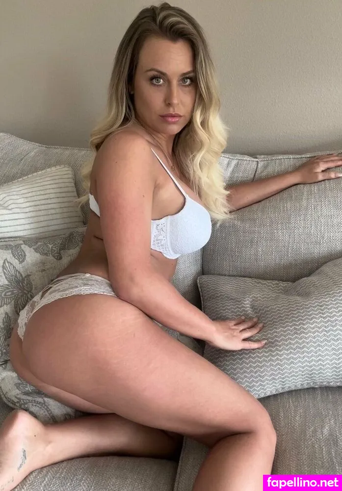 Corinnablakexx, thescoopwithblake Leaked Nude Picture #zEOiJveUoe