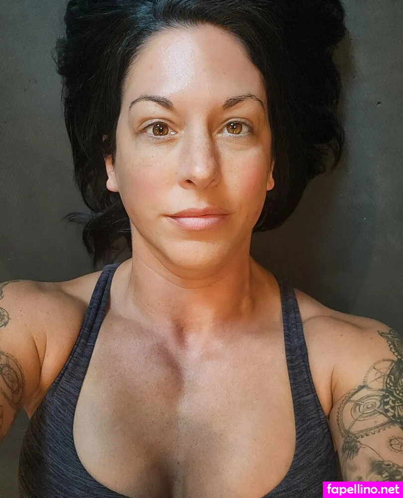 Thetattooedphysicist Leaked Nude Picture #05bkz9fPhk