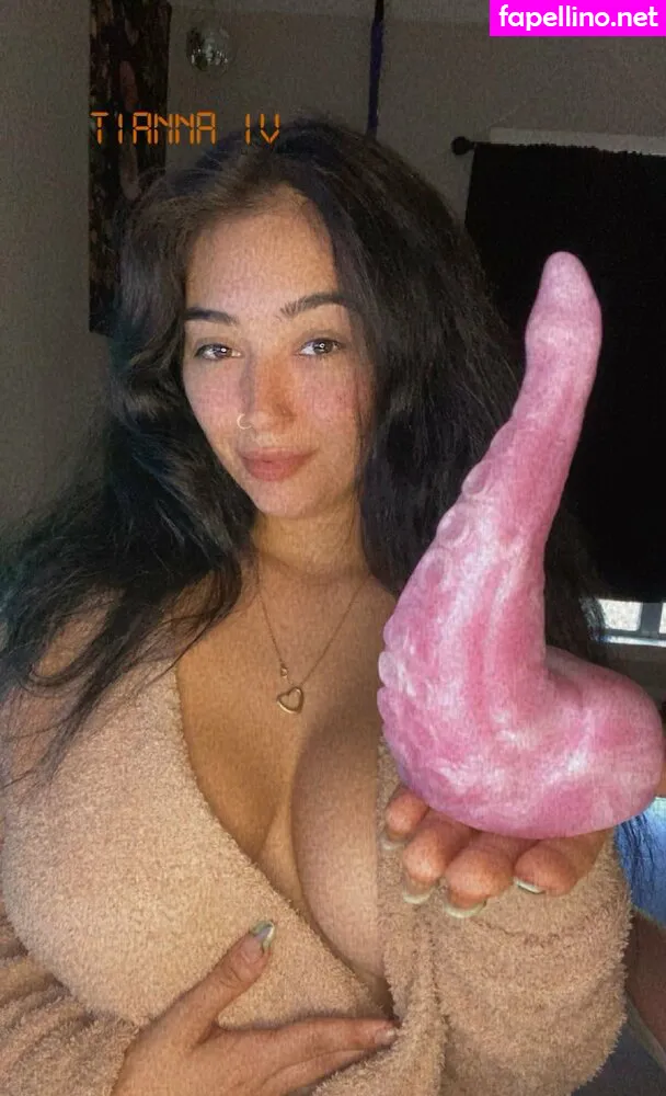 Tiannaivy, tiannaivyy Leaked Nude Picture #CmbqjzKBwz