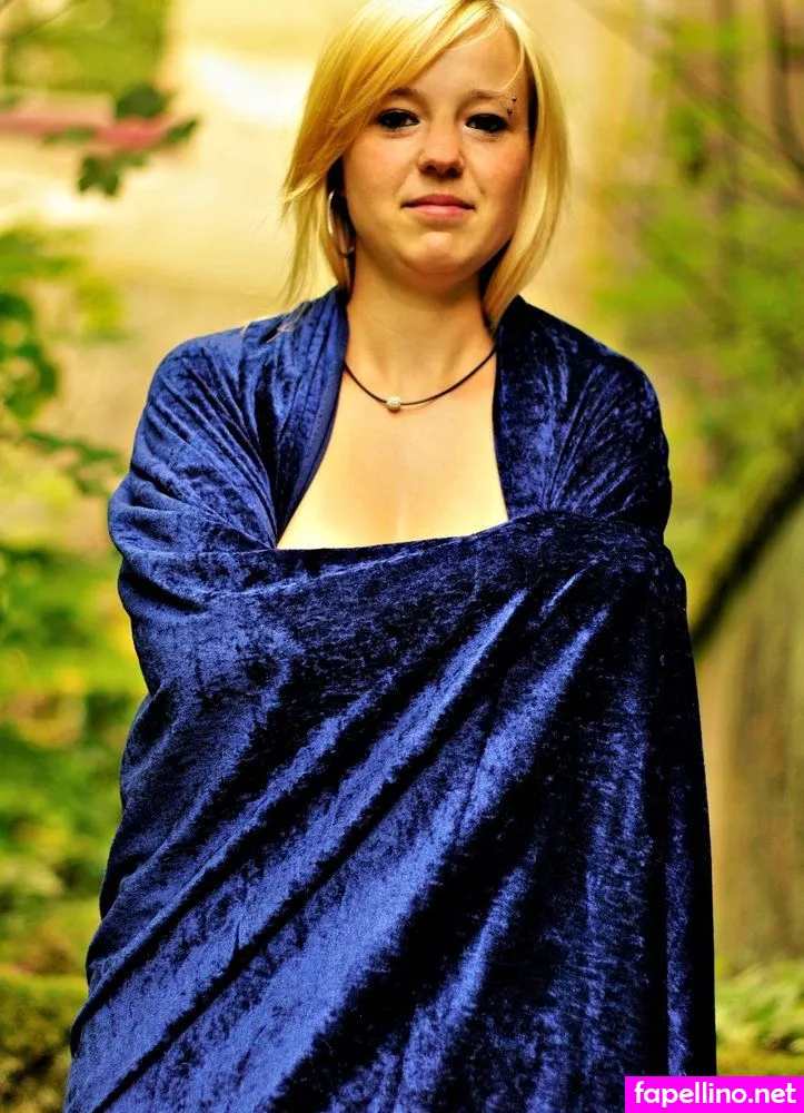 Tina LÃ¶ffler Leaked Nude Picture #BPbnLyyqdc