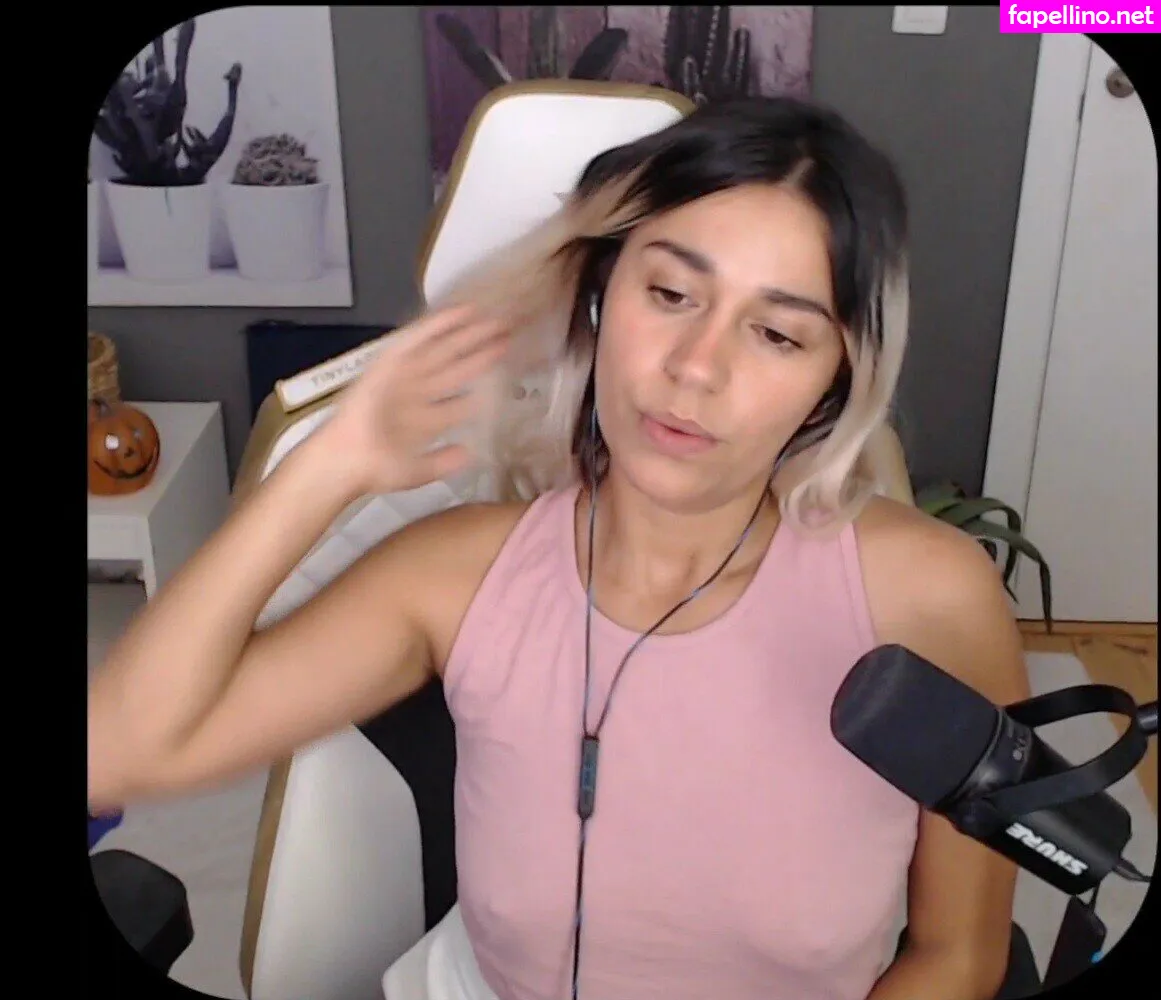 Tinyalina, tinyladytv Leaked Nude Picture #fecPe3B0N9