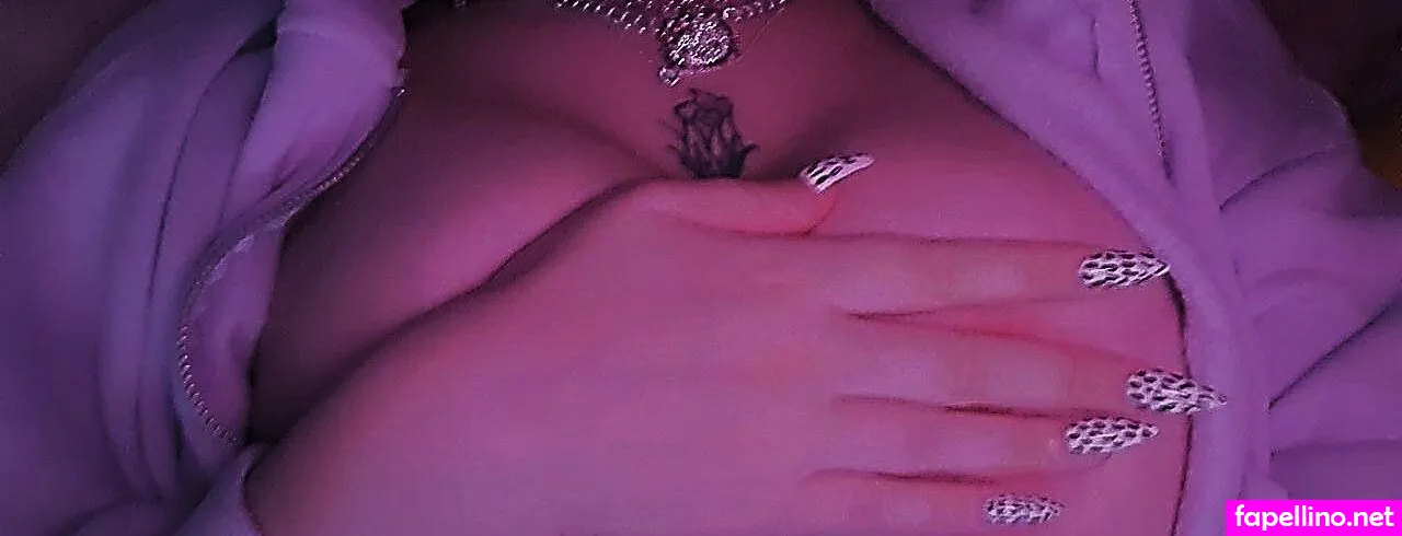 Kwissey, tittey Leaked Nude Picture #BmhBJE8ANW