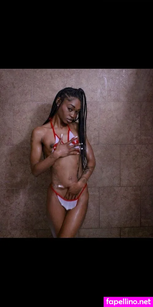 Uniqueeumami, uniqueeumamifanpage Leaked Nude Picture #3Xoy89lm7n