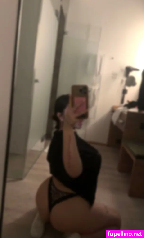 Urfavasian Leaked Nude Picture #3hcHHBf9BW