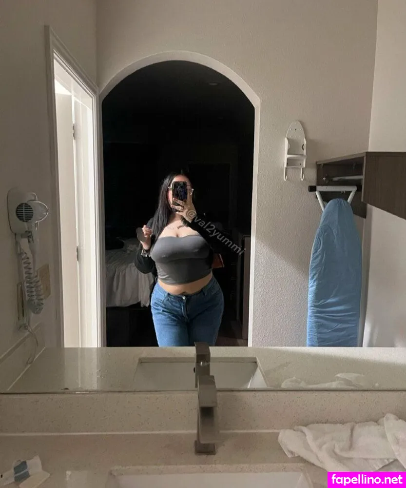 Val2yummi, valyum Leaked Nude Picture #u5XiSNoNar