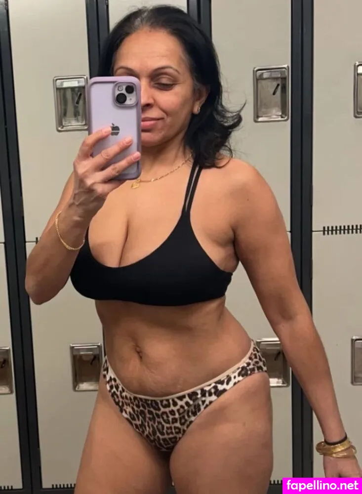 Sunny Naidu, vancitymami Leaked Nude Picture #y2BFDDp0na