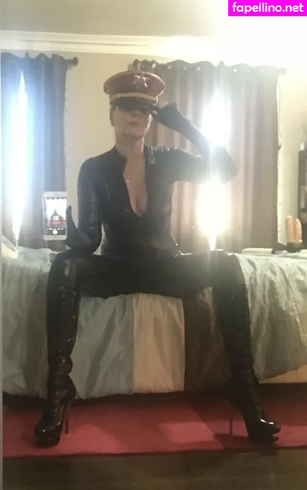 Skyisvelvet, velvetskye Leaked Nude Picture #5tb406h041