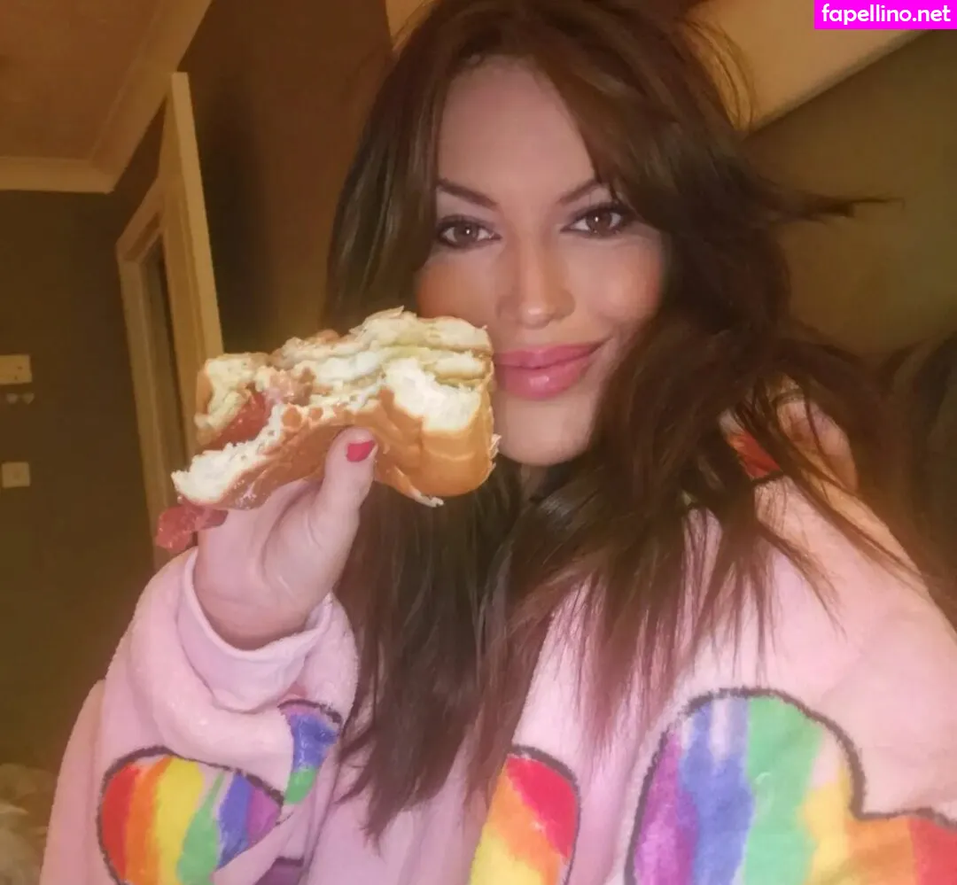 Toriwalker, vickiwalker__ Leaked Nude Picture #7lQ5gzh9YQ