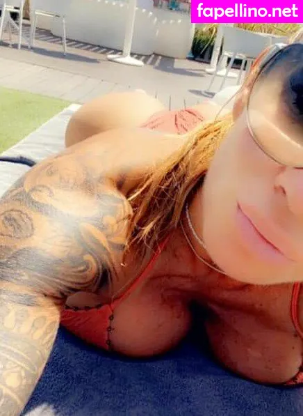 VICTORIALOMBATV, vlombafans Leaked Nude Picture #aOwdaIRN7D