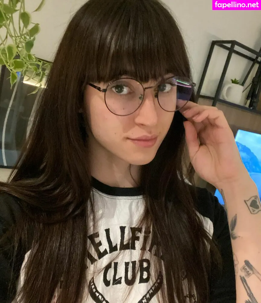 Travictoria_, victgirl Leaked Nude Picture #Vcy6tbR0K4
