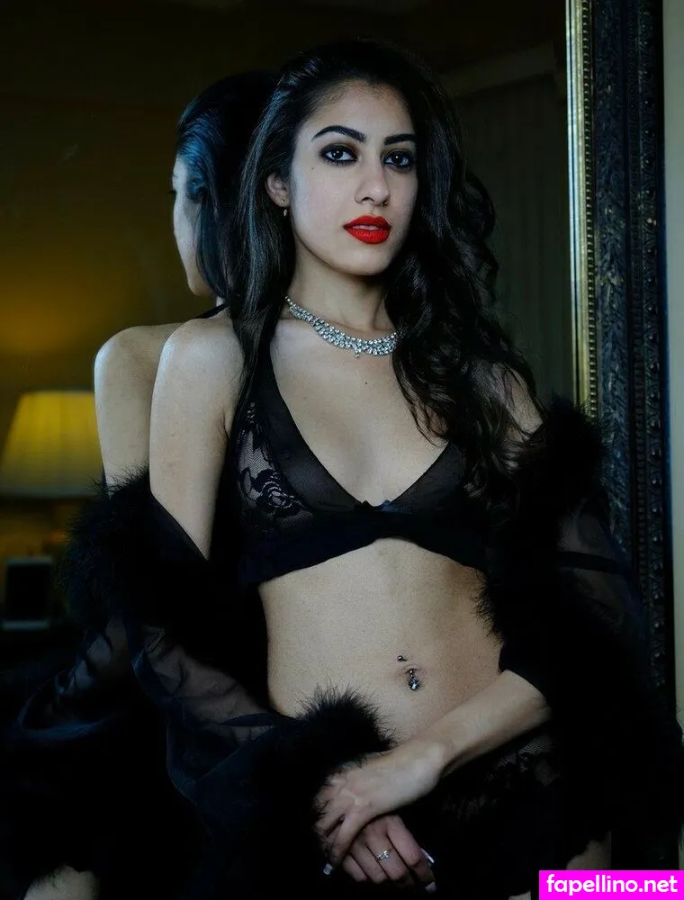 Vidya, v_i__d__y_a Leaked Nude Picture #g38LPn0RUd