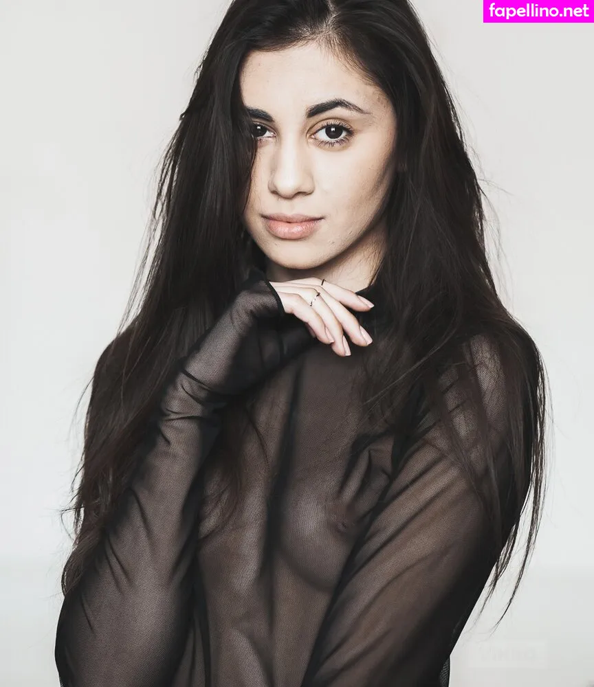 Vihro Leaked Nude Picture #409QqnOB35