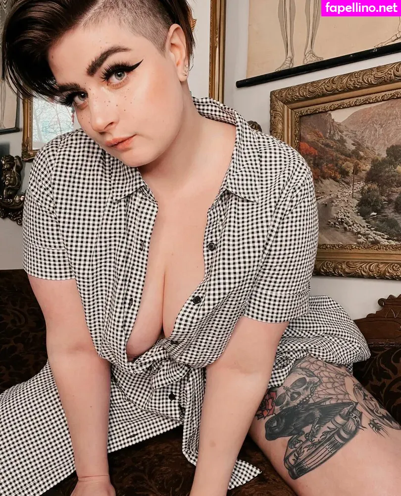 Grimyandgolden, Rosieposiepie, vintage_vogue Leaked Nude Picture #JPHXxCe3ai