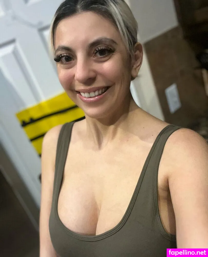 VLonghorn07, vanesa_ukr Leaked Nude Picture #3pLYCS1PS1