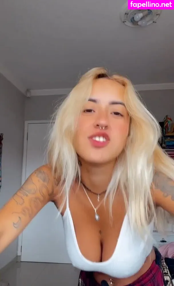 Yaloree, evanylore, yarasworld Leaked Nude Picture #CycRbagsrZ